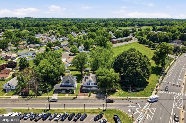 910 COLUMBUS RD, Burlington, NJ 08016