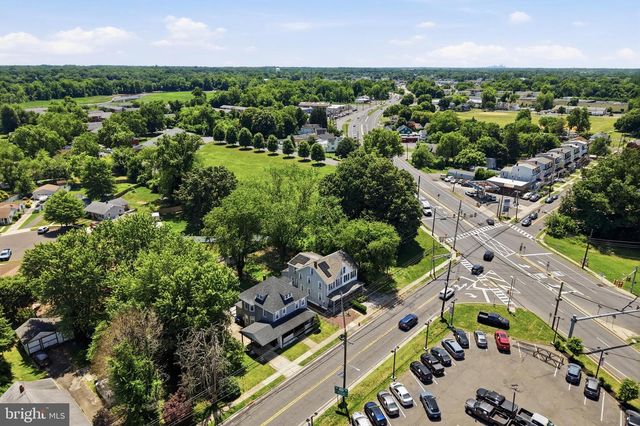 910 COLUMBUS RD, Burlington, NJ 08016