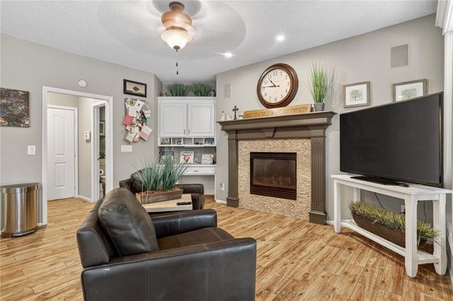 14593 S Twilight Lane, Olathe, KS 66062