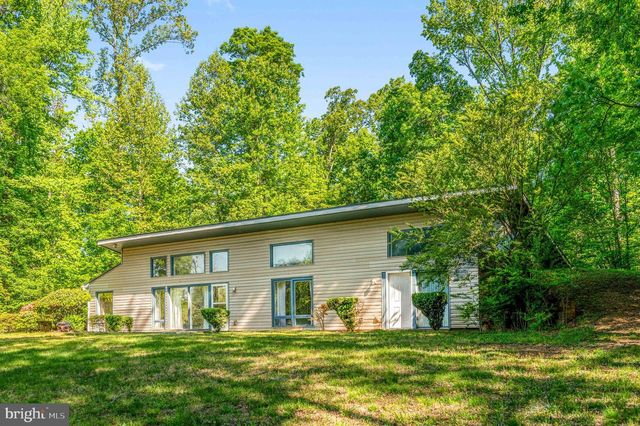 279 POPLAR RD, Fredericksburg, VA 22406