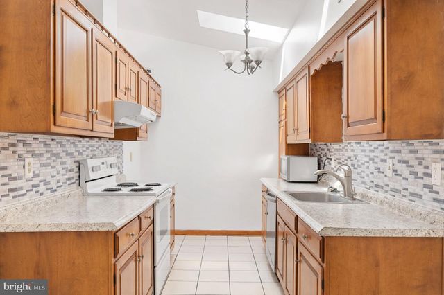 279 POPLAR RD, Fredericksburg, VA 22406