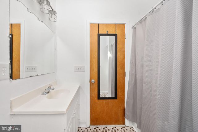 279 POPLAR RD, Fredericksburg, VA 22406