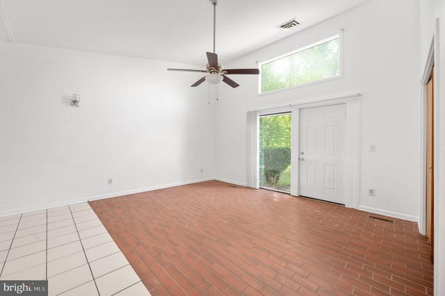 279 POPLAR RD, Fredericksburg, VA 22406