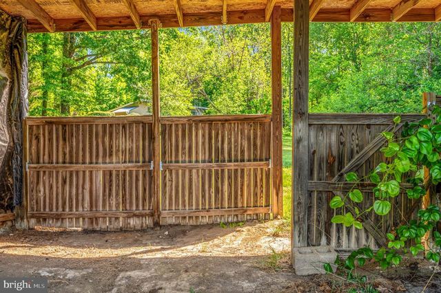 279 POPLAR RD, Fredericksburg, VA 22406