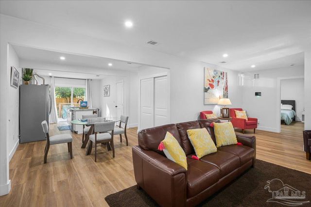 3415 N 9th Ave, Pensacola, FL 32503