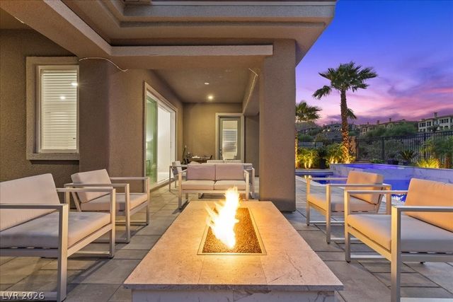 8 Reflection Cove Drive, Henderson, NV 89011