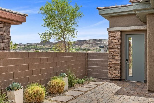 8 Reflection Cove Drive, Henderson, NV 89011