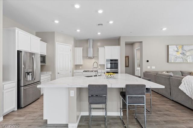 8 Reflection Cove Drive, Henderson, NV 89011