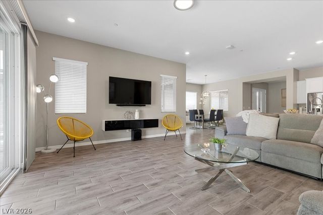 8 Reflection Cove Drive, Henderson, NV 89011