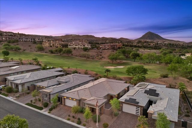 8 Reflection Cove Drive, Henderson, NV 89011