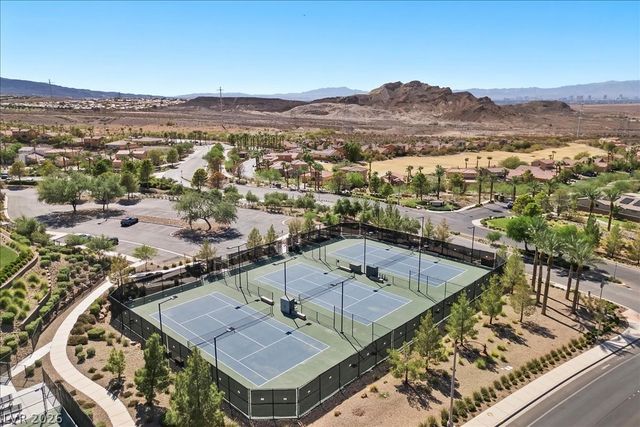 8 Reflection Cove Drive, Henderson, NV 89011