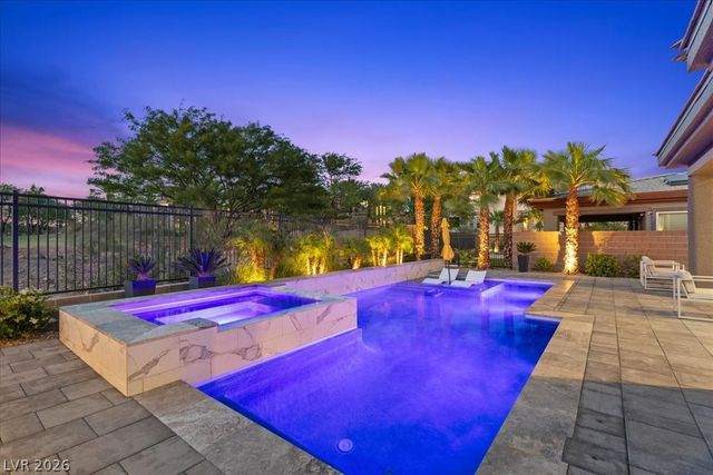 8 Reflection Cove Drive, Henderson, NV 89011