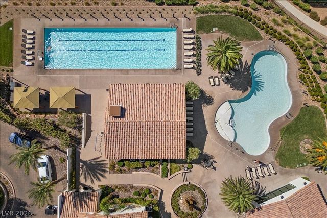 8 Reflection Cove Drive, Henderson, NV 89011