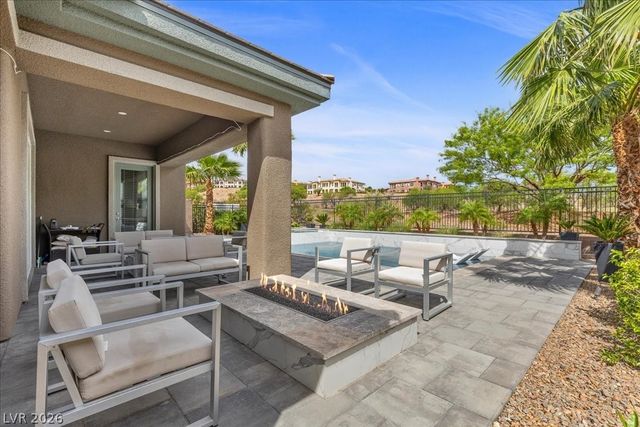 8 Reflection Cove Drive, Henderson, NV 89011