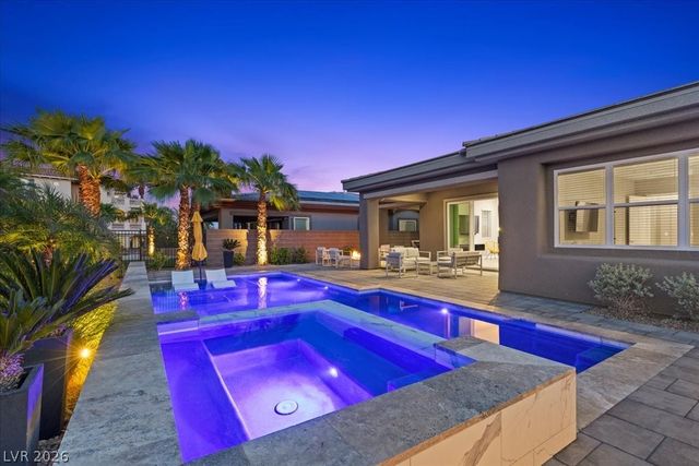 8 Reflection Cove Drive, Henderson, NV 89011