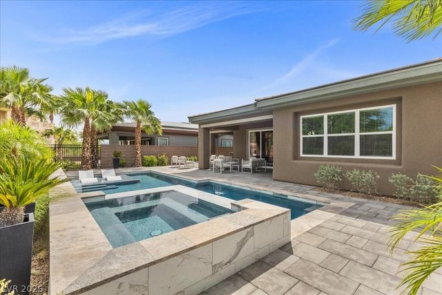 8 Reflection Cove Drive, Henderson, NV 89011