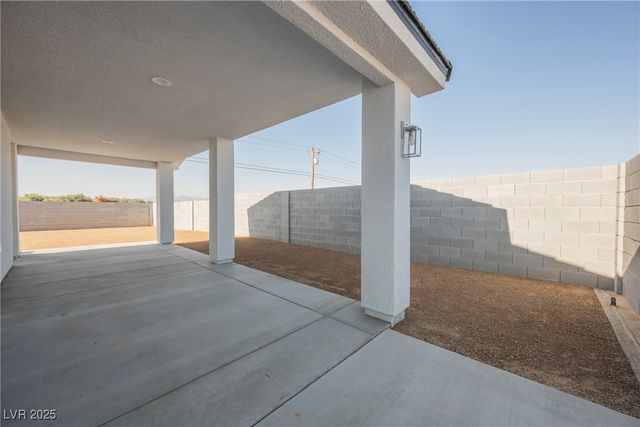 831 Valiant Avenue, Pahrump, NV 89060