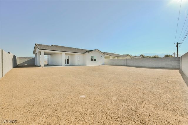 831 Valiant Avenue, Pahrump, NV 89060