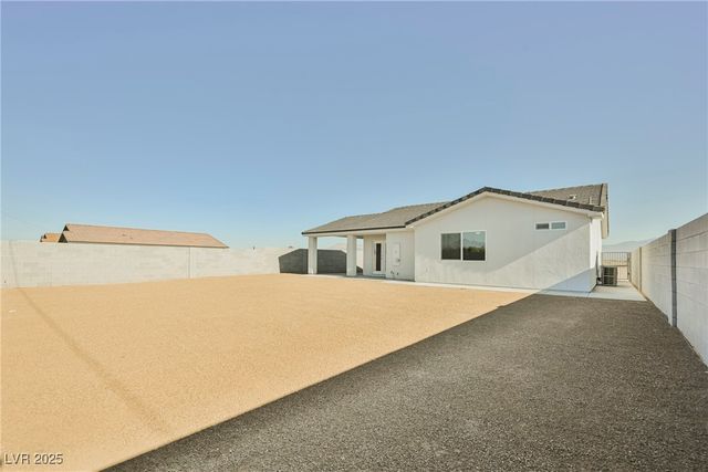 831 Valiant Avenue, Pahrump, NV 89060