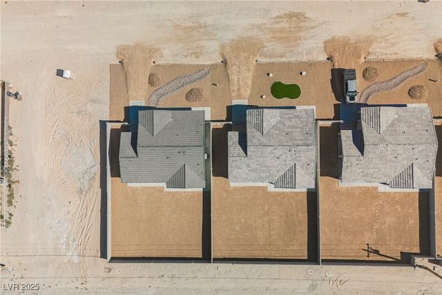 831 Valiant Avenue, Pahrump, NV 89060