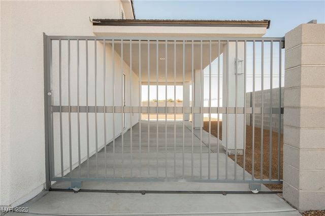 831 Valiant Avenue, Pahrump, NV 89060