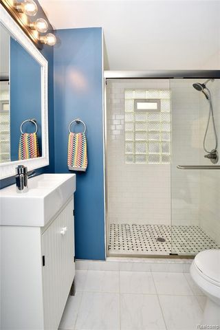 300 W Breckenridge Street, Ferndale, MI 48220