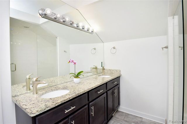 300 W Breckenridge Street, Ferndale, MI 48220