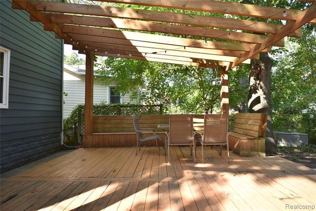 300 W Breckenridge Street, Ferndale, MI 48220