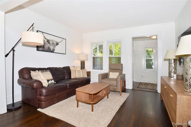 300 W Breckenridge Street, Ferndale, MI 48220