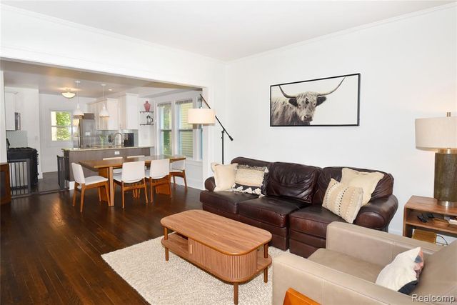 300 W Breckenridge Street, Ferndale, MI 48220