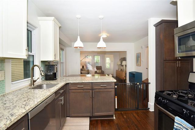 300 W Breckenridge Street, Ferndale, MI 48220