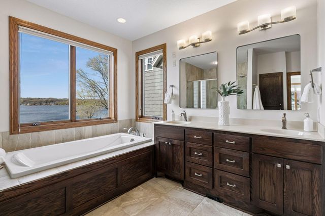 14920 Lori Road SE, Prior Lake, MN 55372