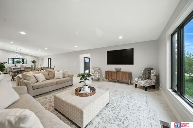 6250 S 112th Street, Lincoln, NE 68526