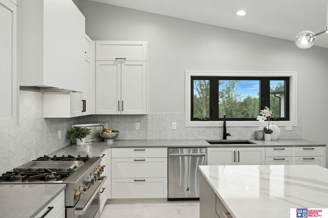 6250 S 112th Street, Lincoln, NE 68526