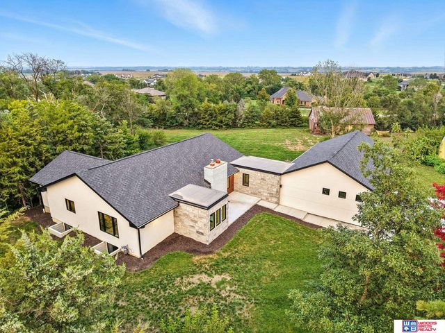 6250 S 112th Street, Lincoln, NE 68526