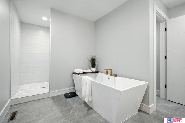 6250 S 112th Street, Lincoln, NE 68526