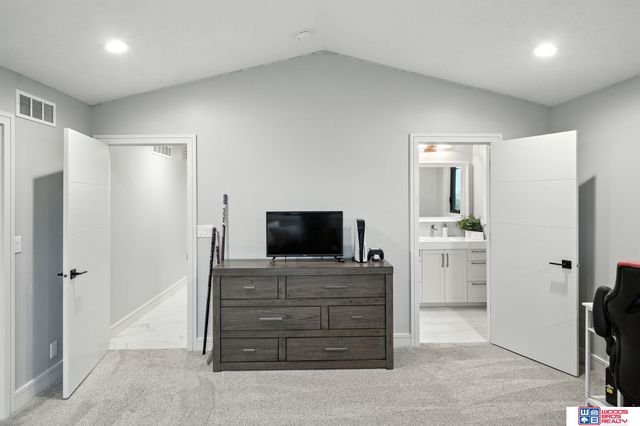 6250 S 112th Street, Lincoln, NE 68526