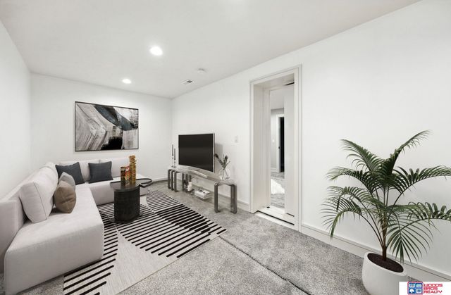 6250 S 112th Street, Lincoln, NE 68526