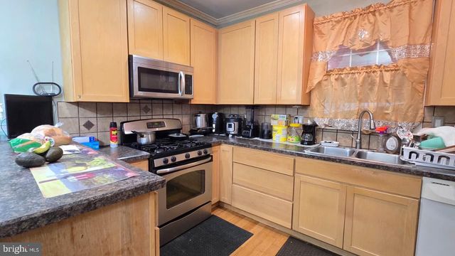 420 GILHAM ST, Philadelphia, PA 19111