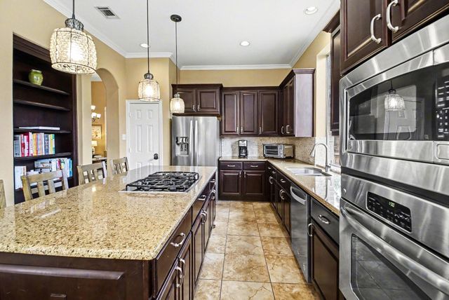 8210 Thunder Ridge Way, Missouri City, TX 77459