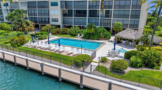 838 Elkcam CIR 112, Marco Island, FL 34145