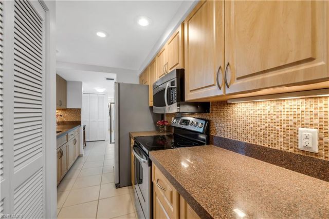 838 Elkcam CIR 112, Marco Island, FL 34145