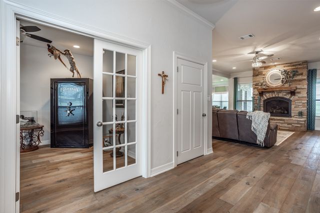 11 County Road 3631, Lindsay, TX 76250