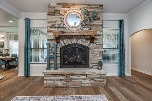 11 County Road 3631, Lindsay, TX 76250