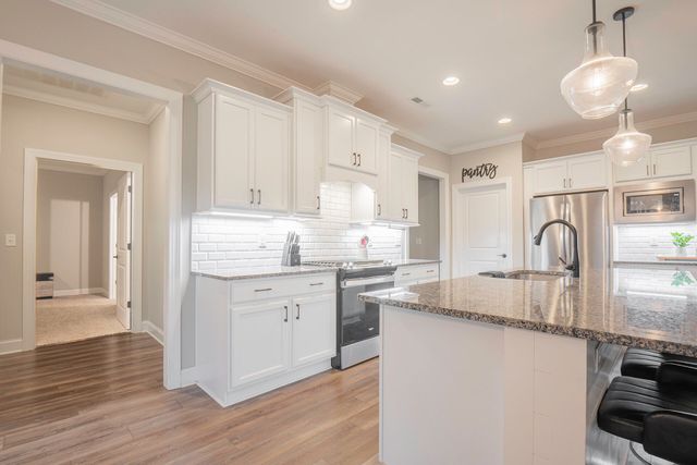8821 Knolling Loop, Ooltewah, TN 37363