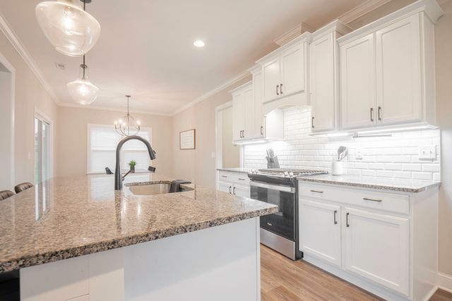 8821 Knolling Loop, Ooltewah, TN 37363