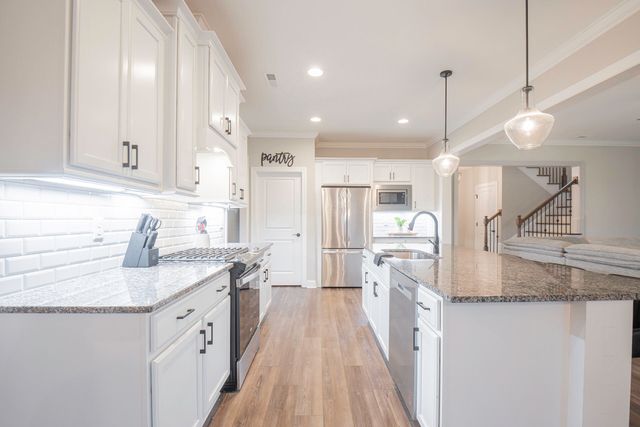 8821 Knolling Loop, Ooltewah, TN 37363