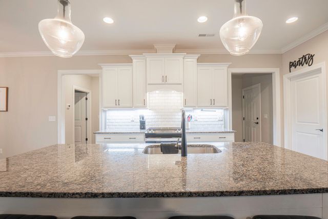8821 Knolling Loop, Ooltewah, TN 37363