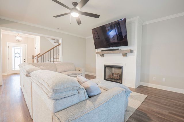 8821 Knolling Loop, Ooltewah, TN 37363