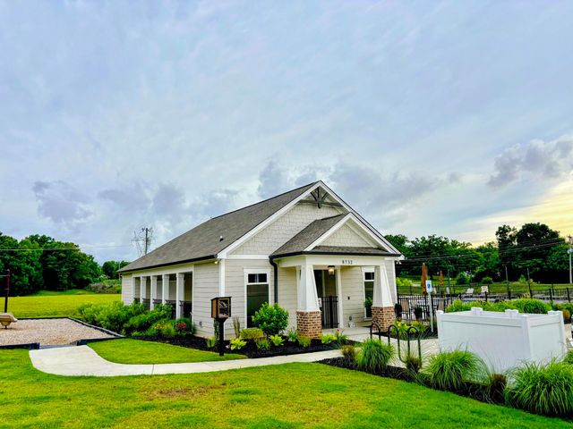 8821 Knolling Loop, Ooltewah, TN 37363